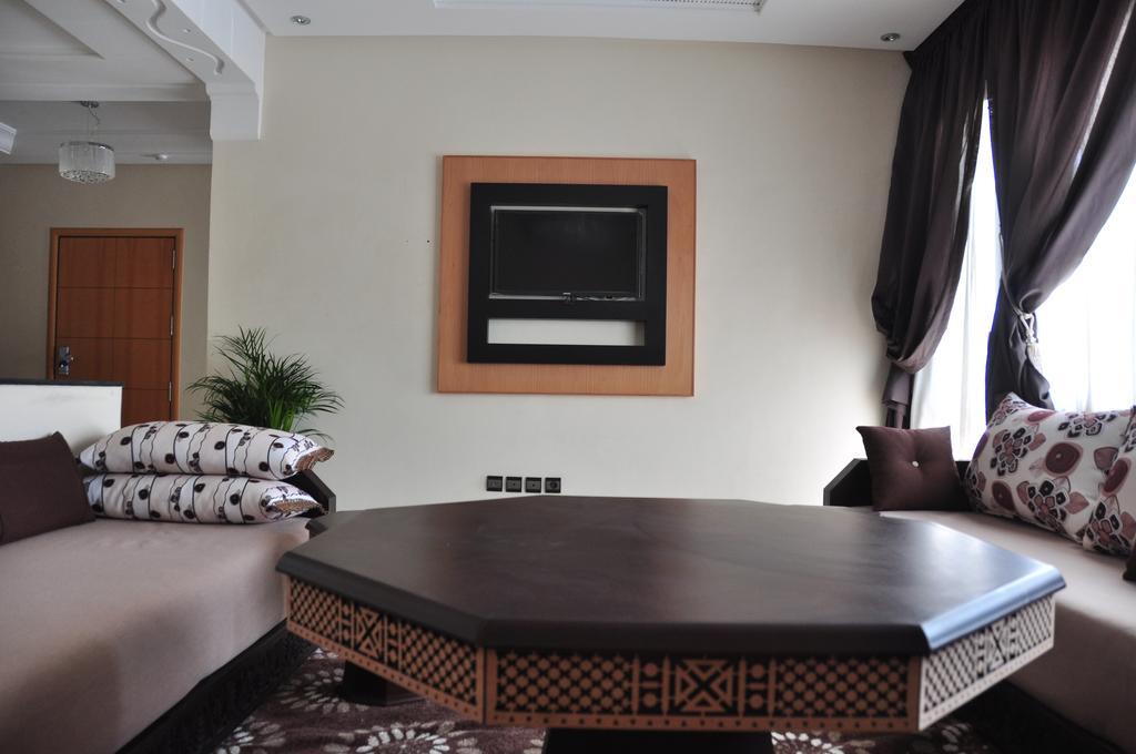 Aparthotel Amwaj 3*